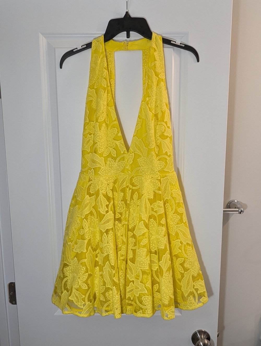 Bebe Francesca Yellow Floral Lace Dress, Size 2